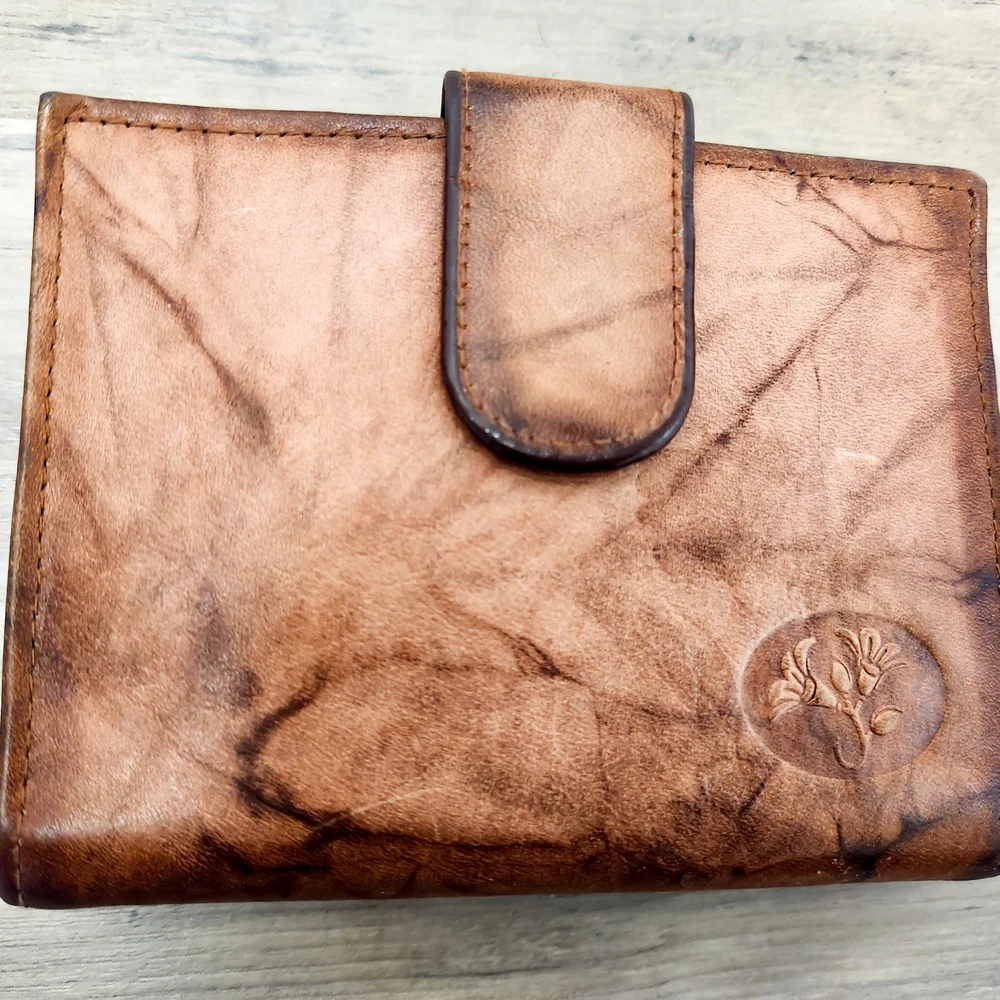 “Genuine Leather Wallet Top Grain Cowhide Brown Marble Kiss Lock Vintage Style”